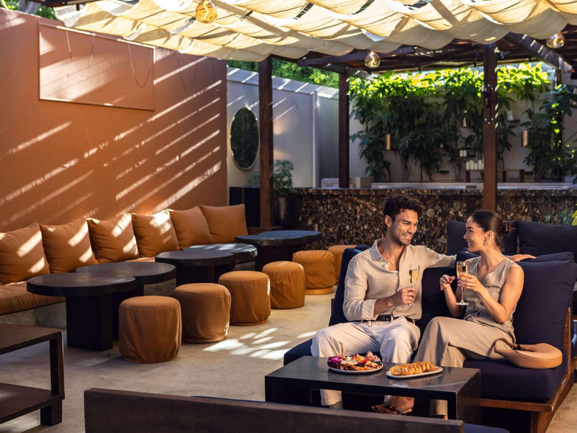Hotel Sofitel Los Angeles At Beverly Hills Esterno foto